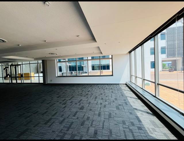 5,000M² OFFICE TO LET IN WATERFALL